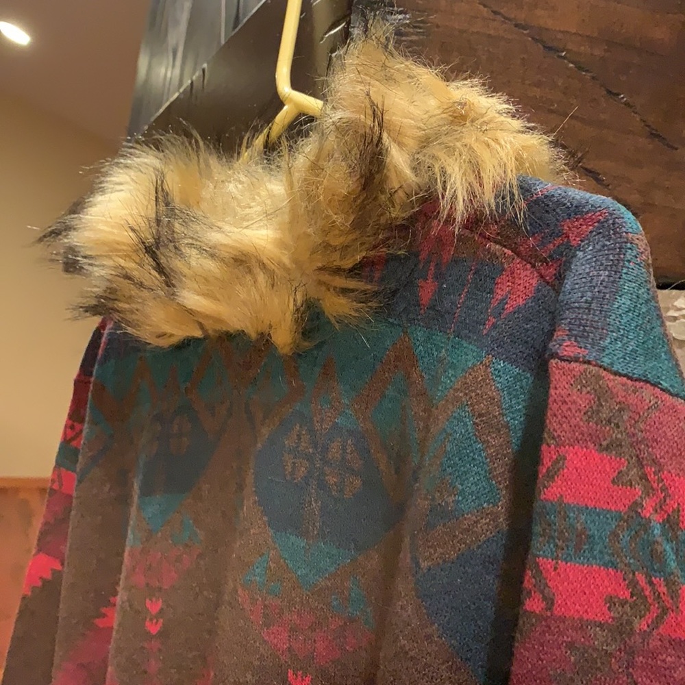 Tasha Polizzi Berlin Blanket Cardigan - Picture 15 of 15